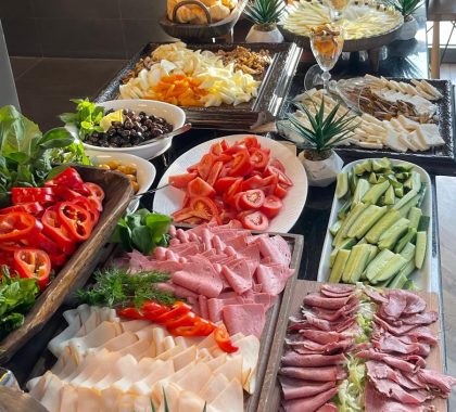 Kahvaltı Catering Nedir? Kurumsal ve Özel Organizasyonlar İçin Profesyonel Çözümler